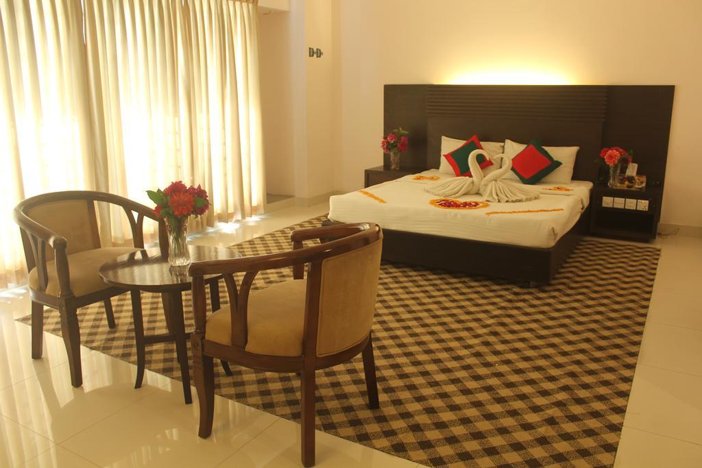 Nirvana Inn Σιλέτ Εξωτερικό φωτογραφία